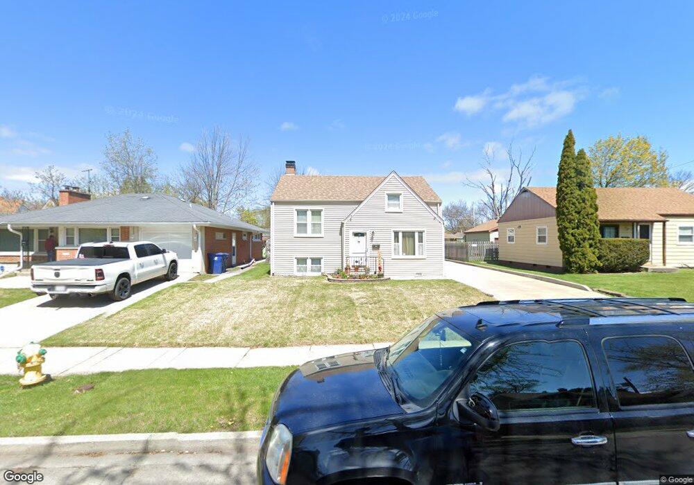 1704 Jenkinson Ct, Waukegan, IL 60085 - photo 1