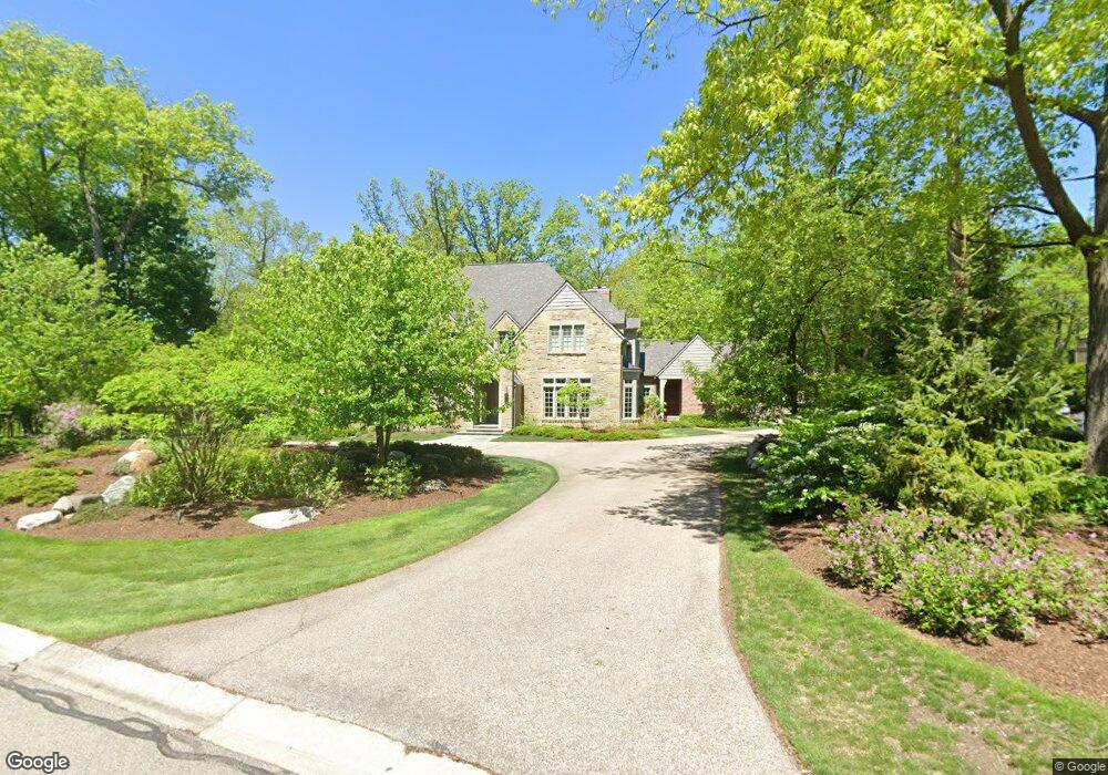 372 Pine Ridge Dr, Bloomfield Hills, MI 48304 - photo 1