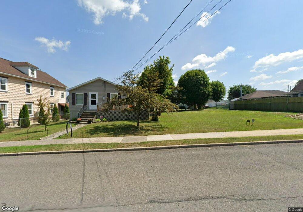 39 2nd Ave, Lehighton, PA 18235 - photo 1