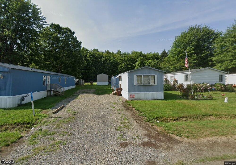 18537 Birch Dr unit D16, Saegertown, PA 16433 - photo 1