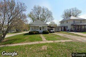 932 N Main St, Chariton, IA 50049