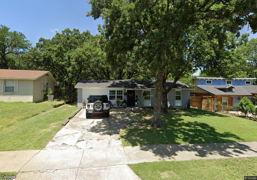 1235 Briarwood Dr, Mesquite, TX 75149 - photo 1