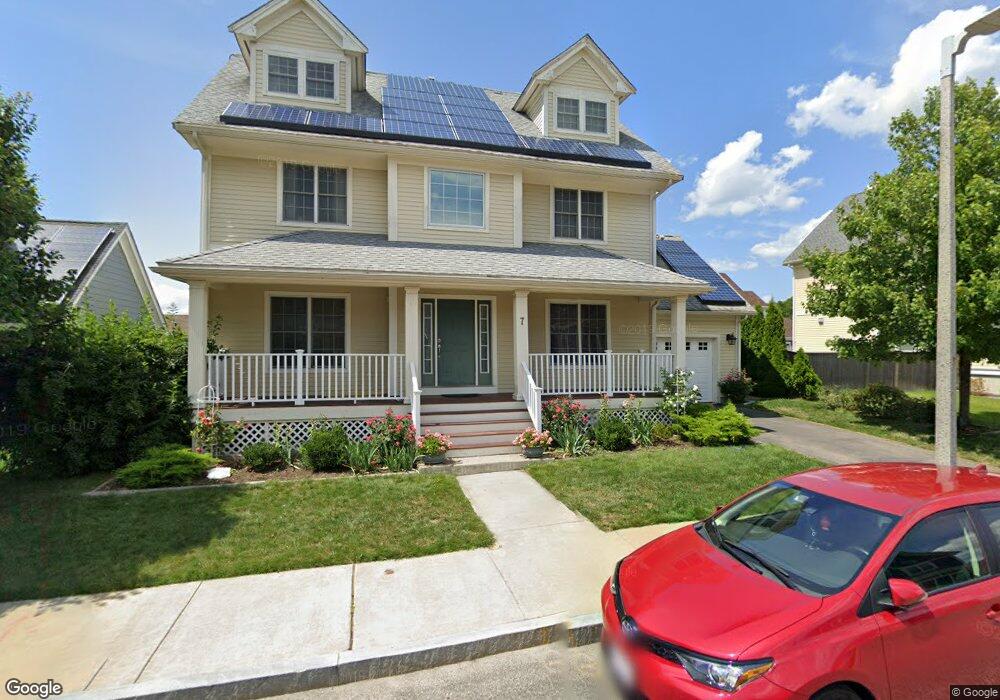 7 Snowden Way, Dorchester Center, MA 02124 - photo 1