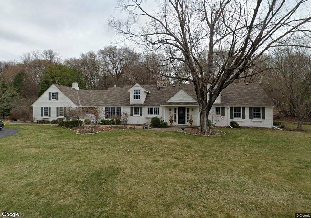 3983 Heathcote Rd, Wayzata, MN 55391 - photo 1