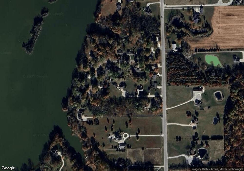 10709 Steury Ln, Grabill, IN 46741 - photo 1