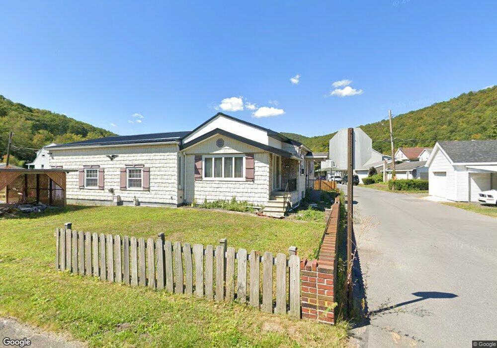 814 Tharp St, Coal Township, PA 17866 - photo 1