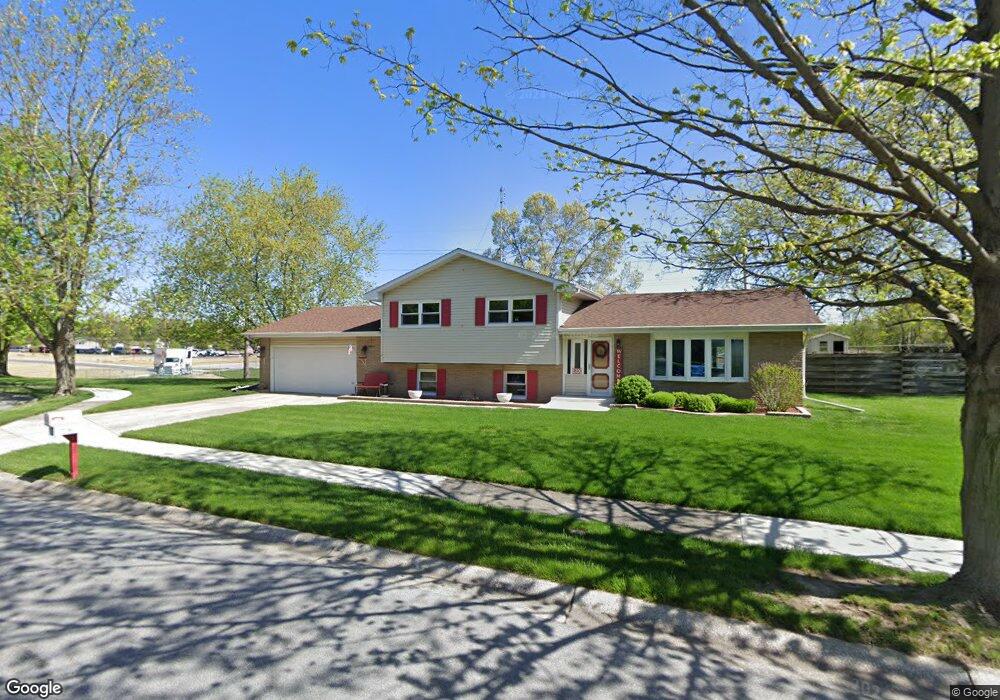 210 Omega Dr, Crown Point, IN 46307 - photo 1