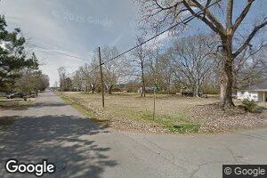824 S 3rd St, Dardanelle, AR 72834