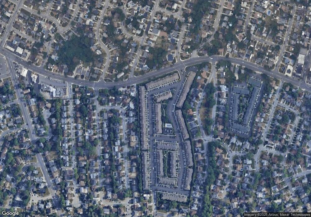 1155 Willow Ln, Valley Stream, NY 11580 - photo 1