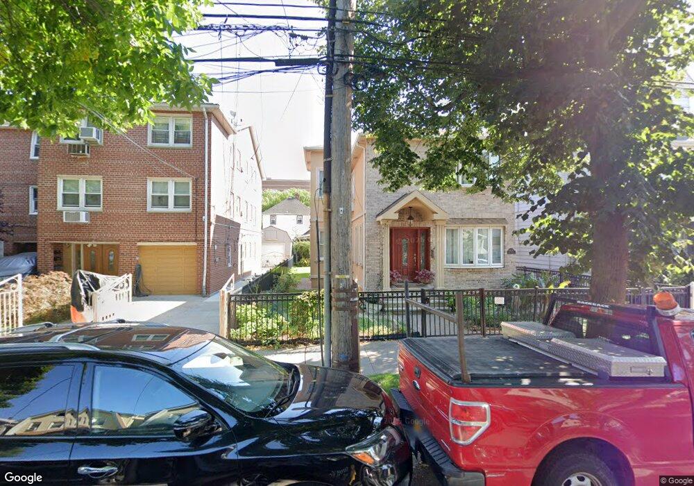 10925 97th St, Ozone Park, NY 11417 - photo 1