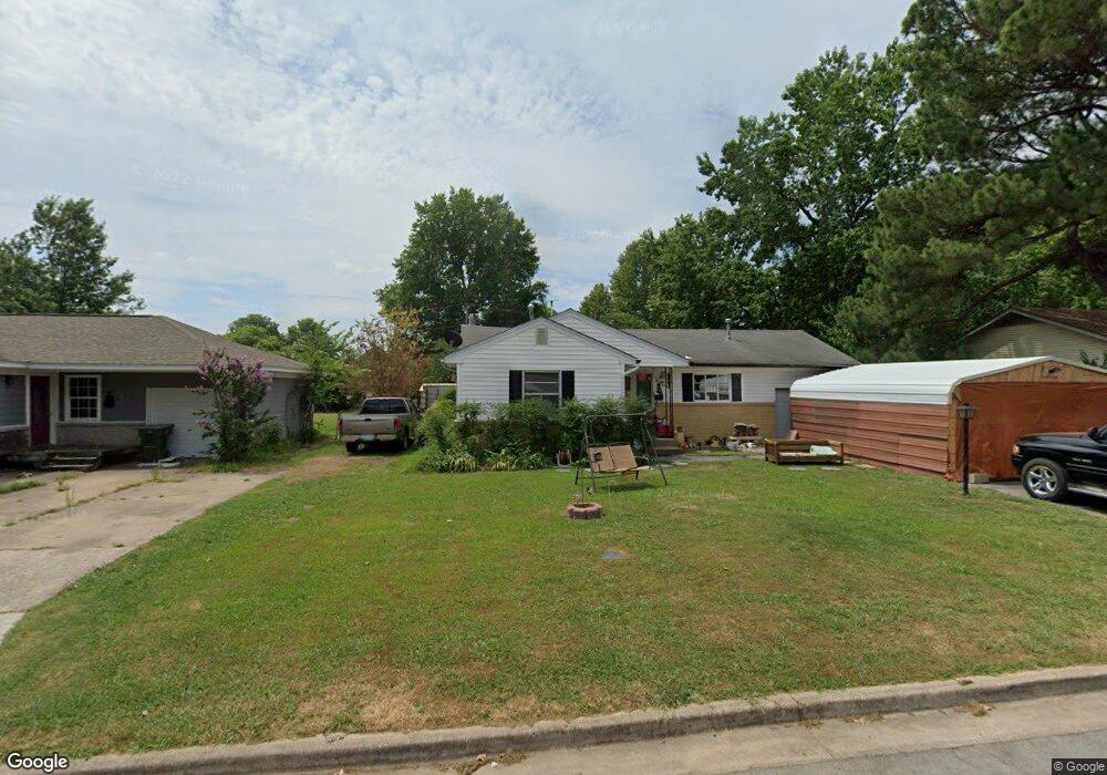 130 W Beech St, Skiatook, OK 74070 - photo 1