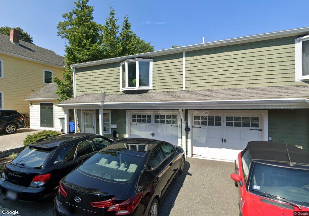 7 Lattimer St, Marblehead, MA 01945 - photo 1