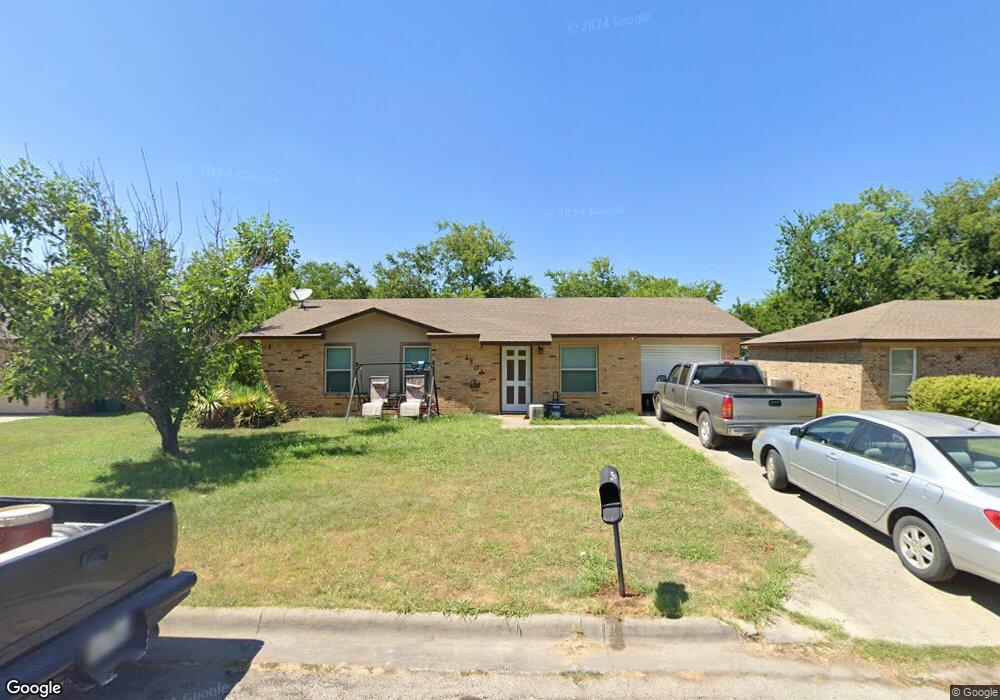 1503 Patricia Dr, Gainesville, TX 76240 - photo 1