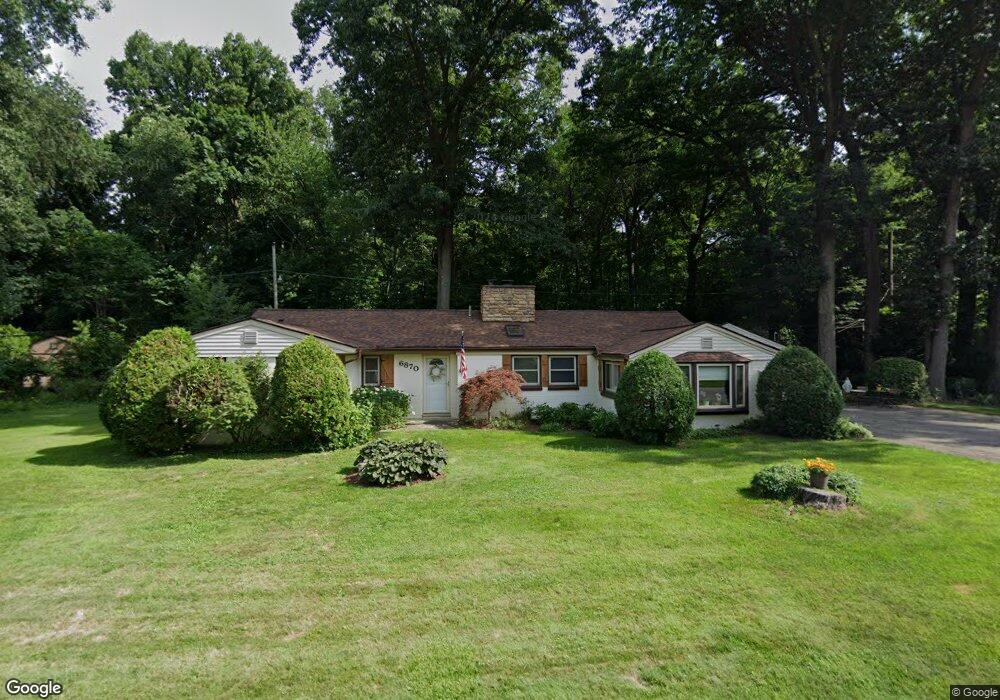 6870 Aeroview St, West Bloomfield, MI 48324 - photo 1