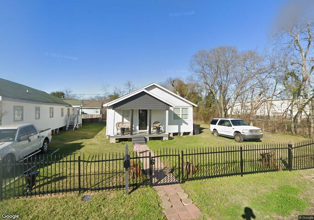 1105 E 38th St, Houston, TX 77022 - photo 1