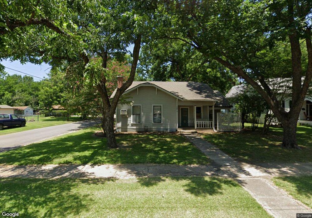 308 W 7th St, Bonham, TX 75418 - photo 1