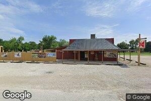 402 W Deck St, New Douglas, IL 62074
