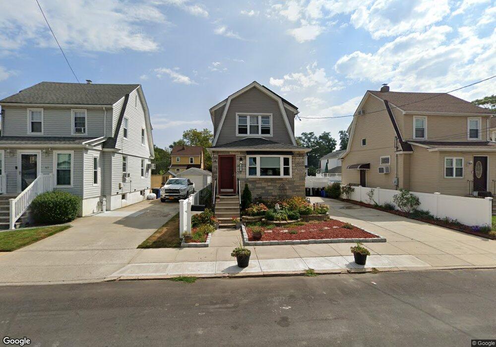 67 Cambridge St, Valley Stream, NY 11581 - photo 1