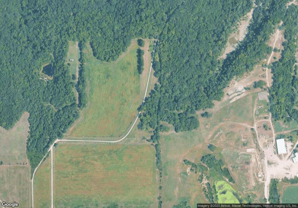 8220 SW Riverwood Ln, Topeka, KS 66615 - photo 1