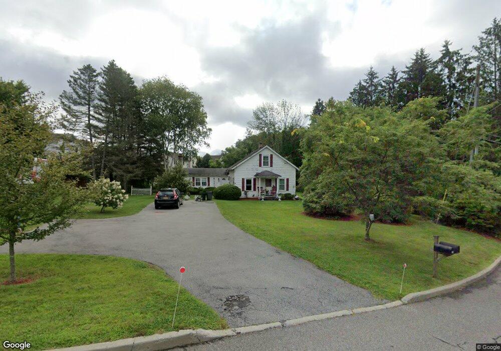 18 Baxter Rd, Pawling, NY 12564 - photo 1