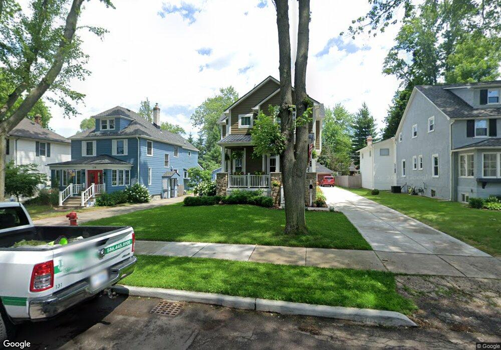 276 Ridgemont Rd, Grosse Pointe Farms, MI 48236 - photo 1