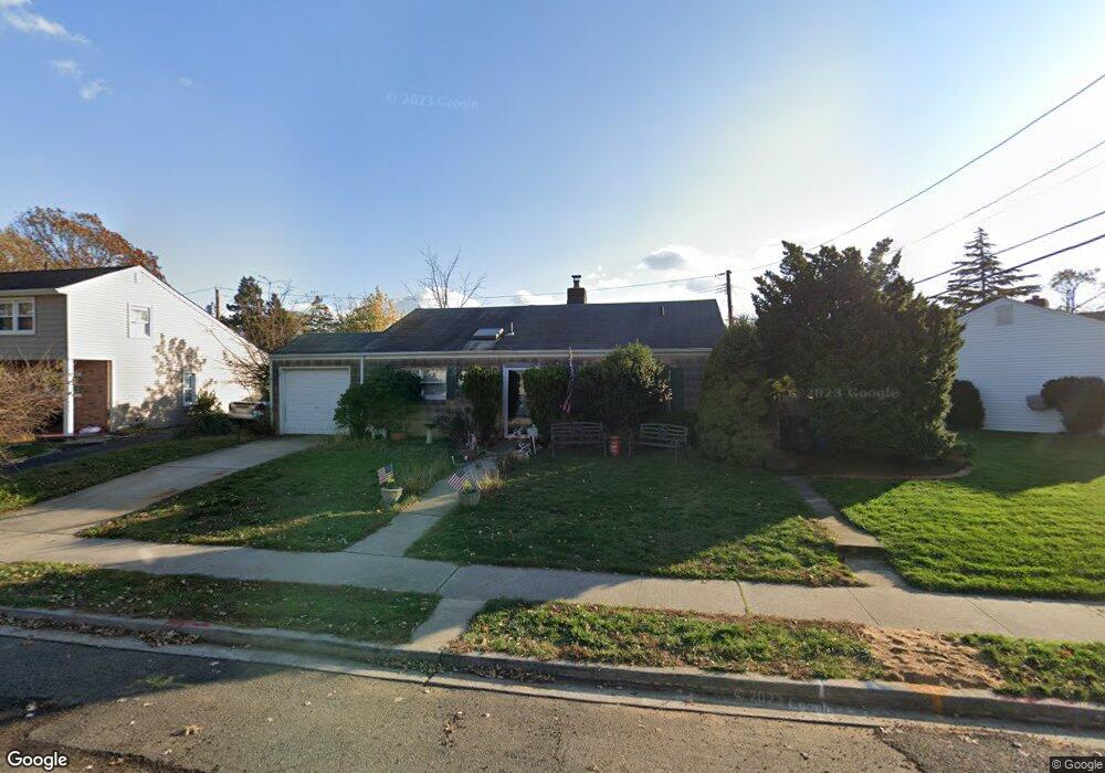 496 Sunnybrook Dr, Oceanside, NY 11572 - photo 1