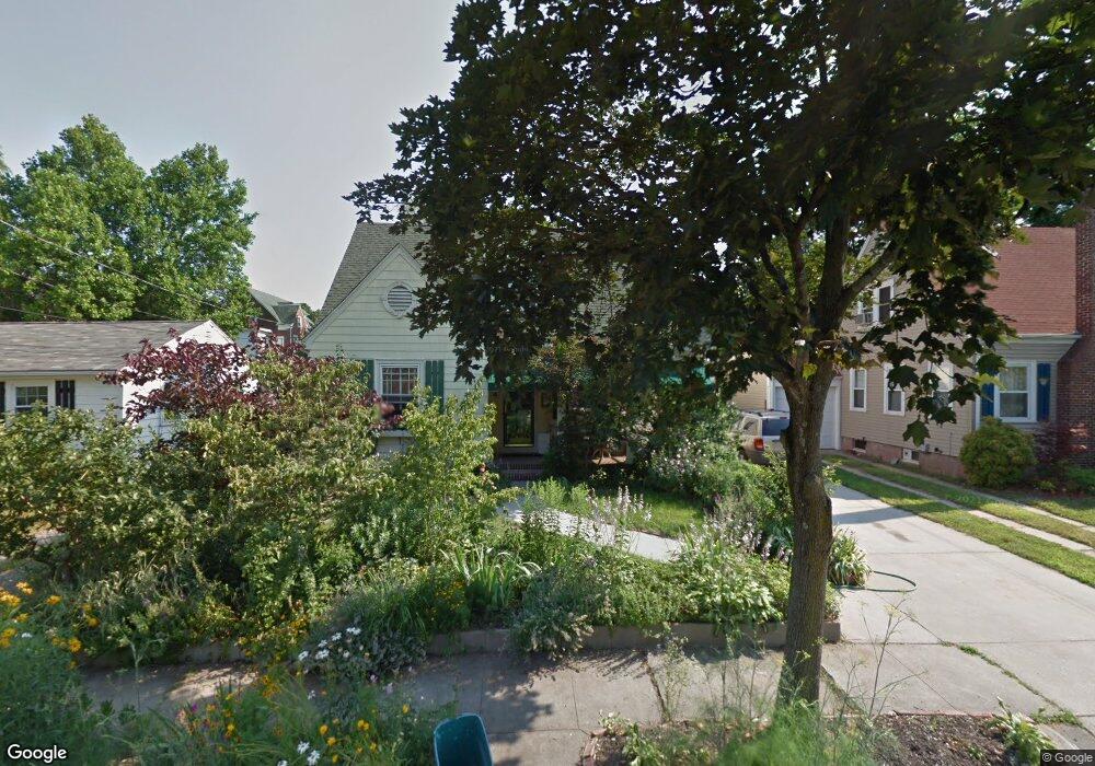 49 Bartlett Ave, Cranston, RI 02905 - photo 1