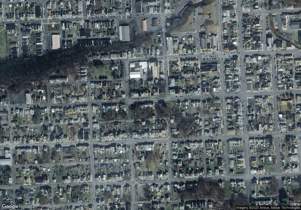 920 W Spruce St, Coal Township, PA 17866 - photo 1