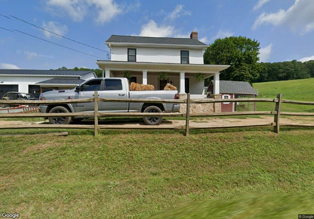 401 Cold Spring Rd, Andreas, PA 18211 - photo 1