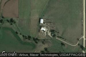 1158 320th Ave, Charlotte, IA 52731