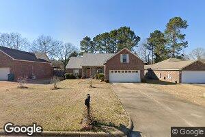 113 Sterling Dr, Elmore, AL 36025