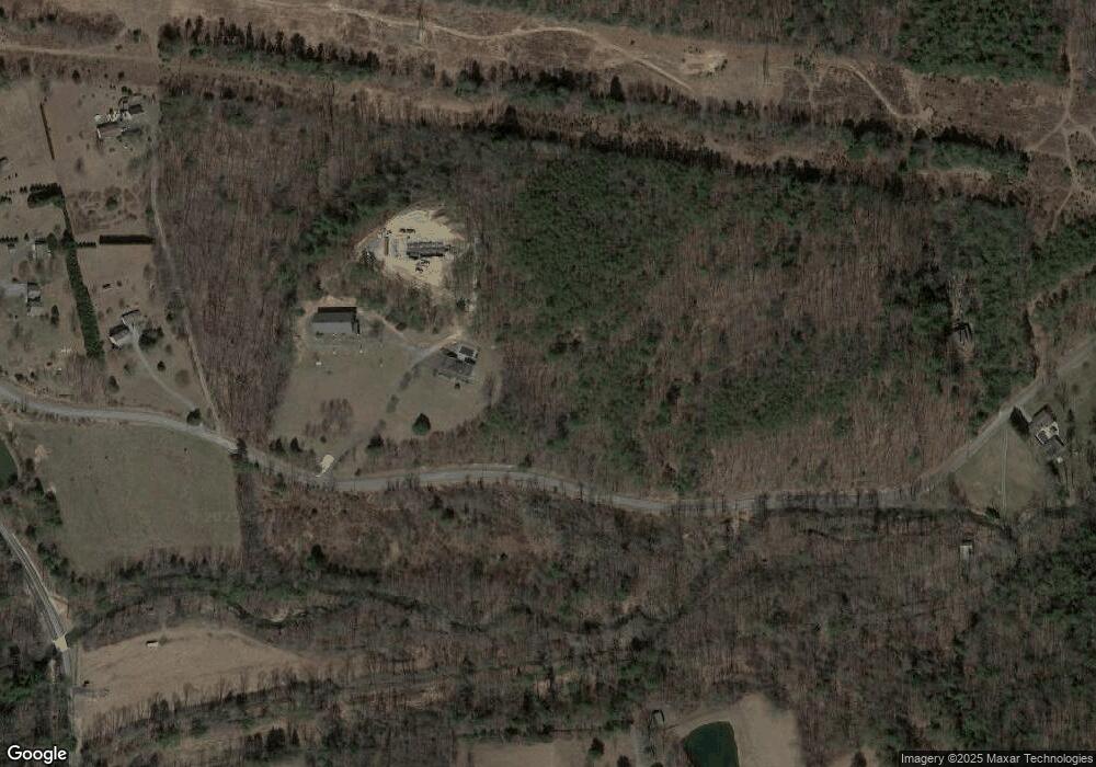 986 Royer Rd, New Bloomfield, PA 17068 - photo 1