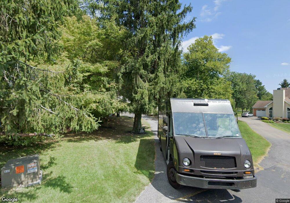 202 Larkin Ln, Wallingford, PA 19086 - photo 1