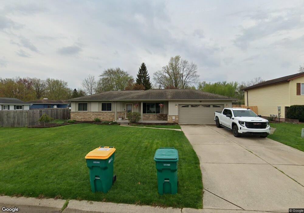 9249 Sue Ln, Swartz Creek, MI 48473 - photo 1