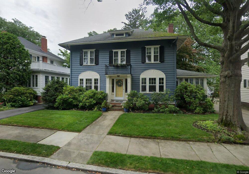 71 Lorraine Ave, Providence, RI 02906 - photo 1