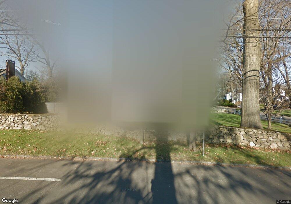 4 Druid Ln, Riverside, CT 06878 - photo 1