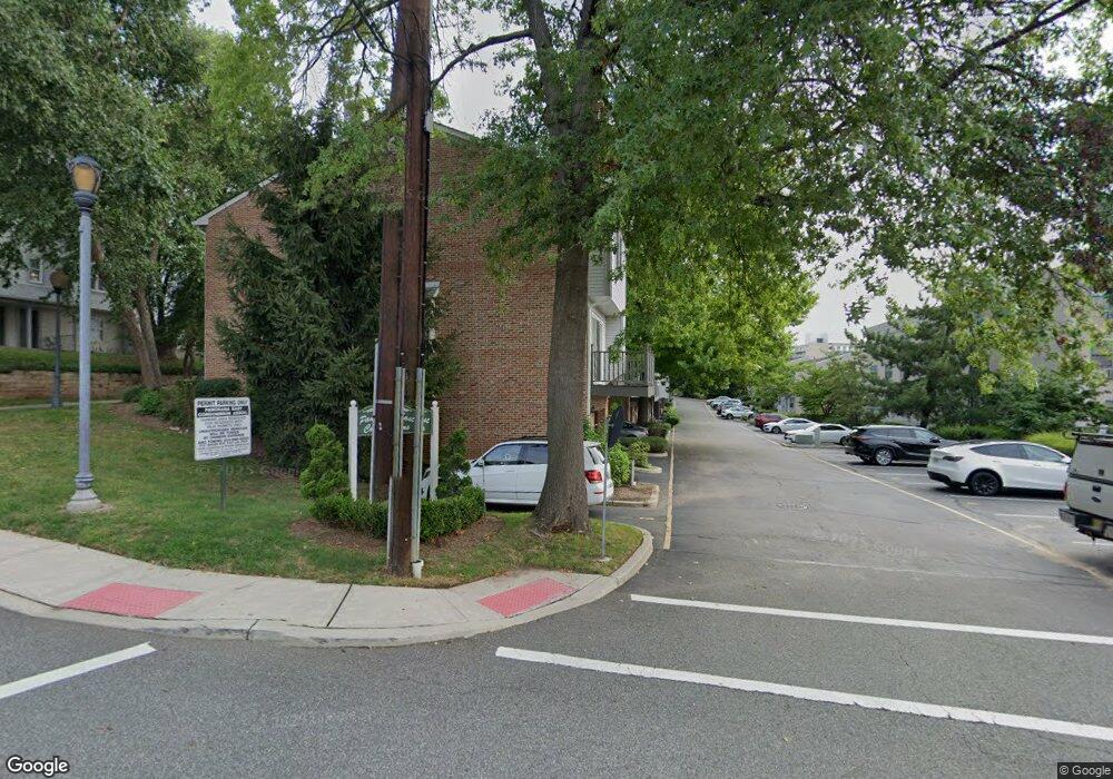 106 Panorama Dr, Edgewater, NJ 07020 - photo 1