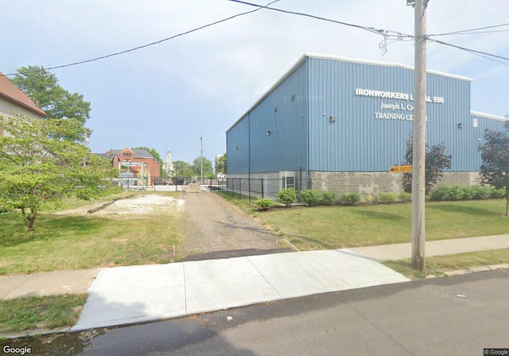 600 Zimmer Place NW, Canton, OH 44703 - photo 1