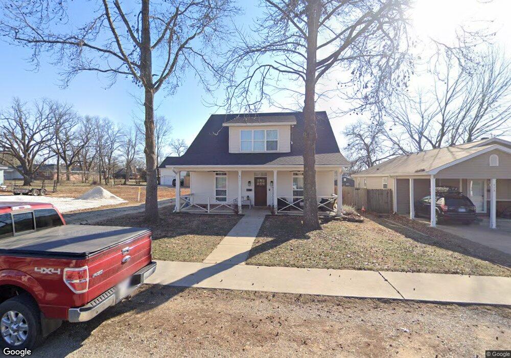 411 NW 7th St, Bentonville, AR 72712 - photo 1