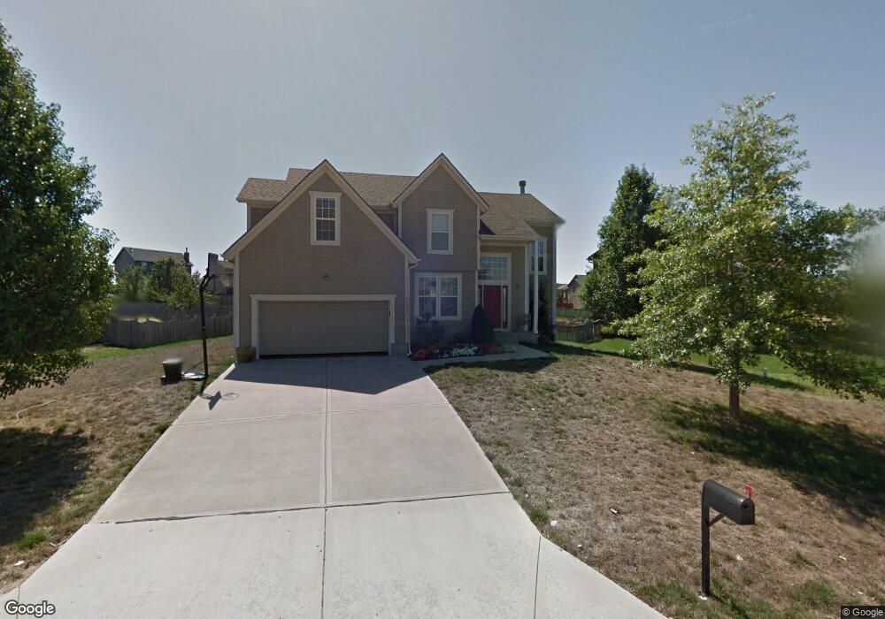 21307 W 53rd St, Shawnee, KS 66218 - photo 1