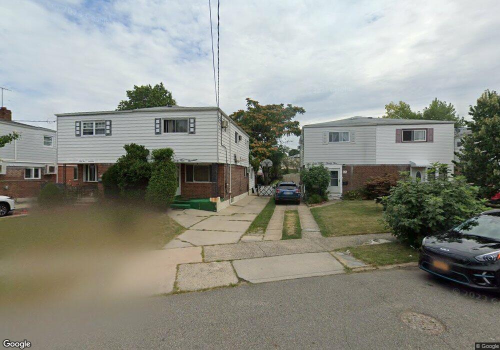 6419 136th St, Flushing, NY 11367 - photo 1