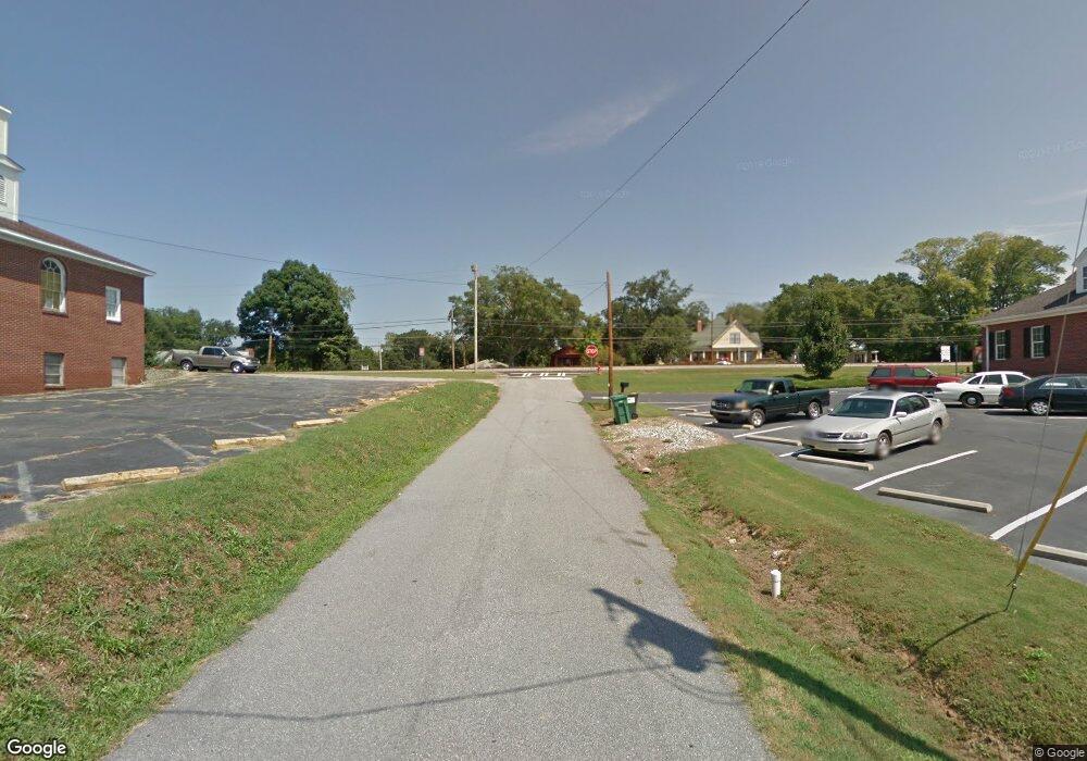 64 Locust St, Commerce, GA 30530 - photo 1