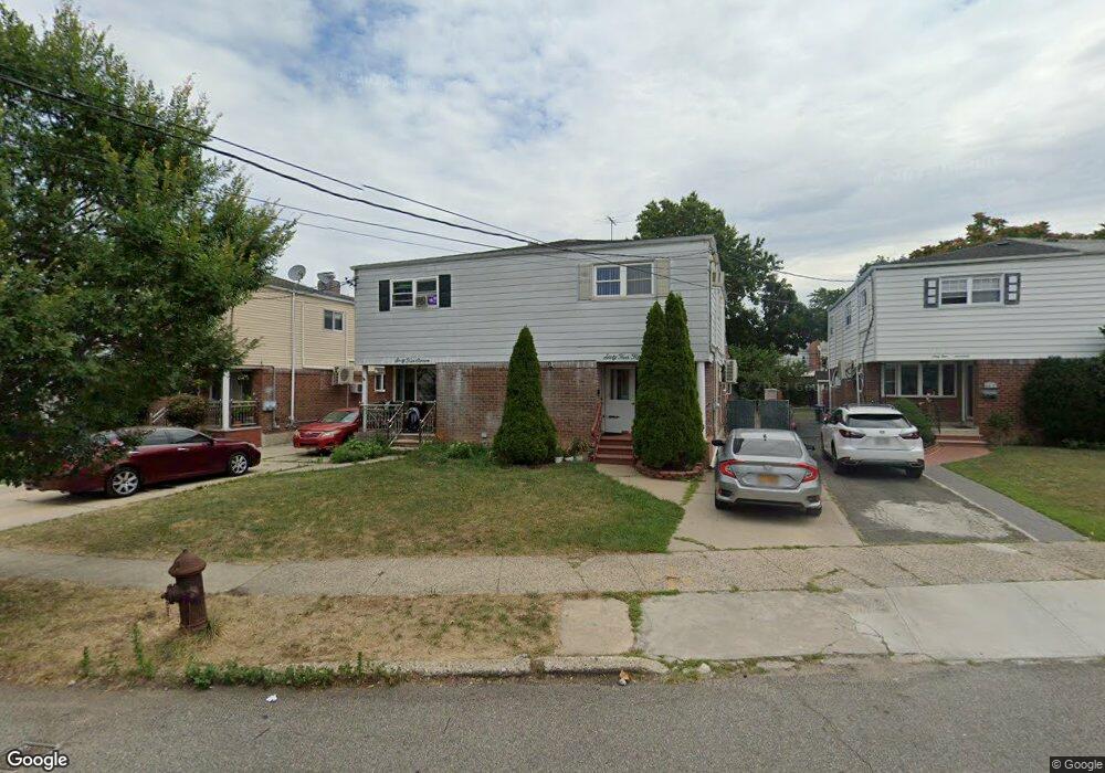 64-15 136th St, Flushing, NY 11367 - photo 1