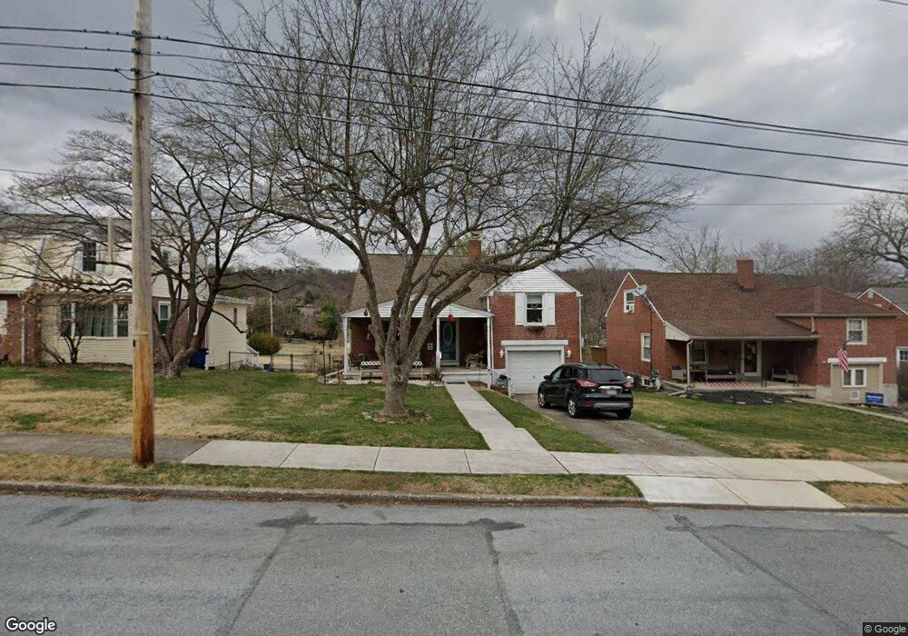 305 Butter Ln, Reading, PA 19606 - photo 1