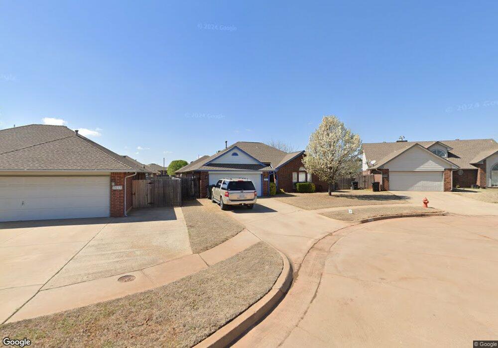 2617 N Lincoln Ave, Moore, OK 73160 - photo 1