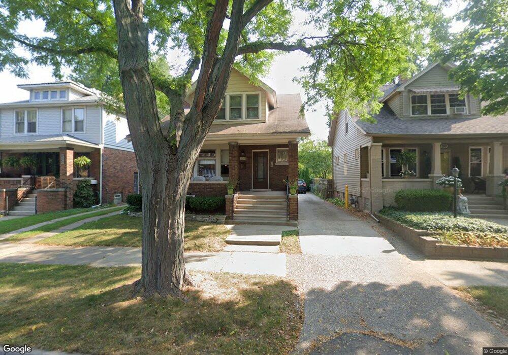 1240 Lakepointe St, Grosse Pointe Park, MI 48230 - photo 1