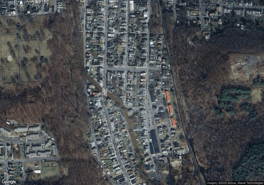 235 S Franklin St, Shamokin, PA 17872 - photo 1