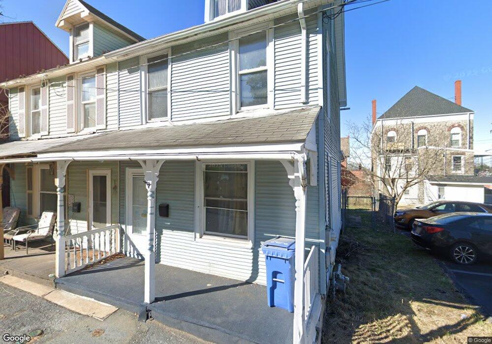 2846 Seminary Ct, Reading, PA 19605 - photo 1