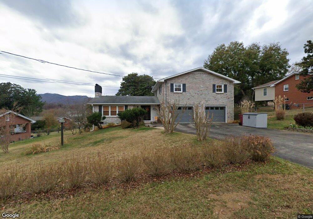 1412 Valley View Dr, Johnson City, TN 37601 - photo 1