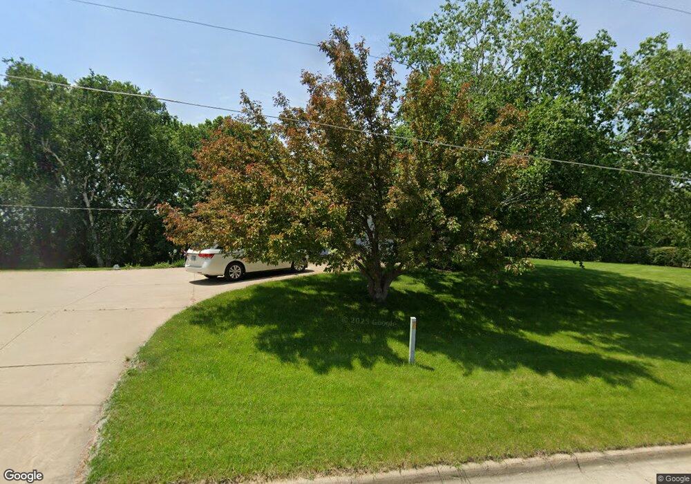 509 E 9th St, Zumbrota, MN 55992 - photo 1